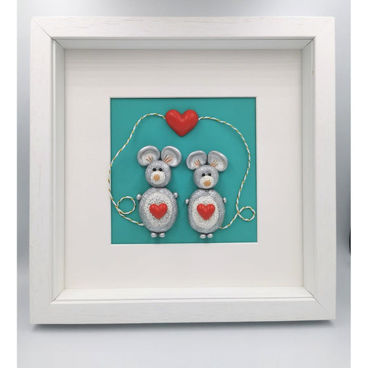 'Love Story'- Mouse Couple in Love/Wedding Gift/Personalised Gift